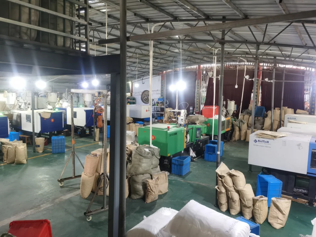 GHX waterproof connector manufacturing factory 2